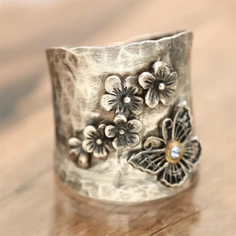 Vintage Wide Butterfly Flower Rhinestone Ring