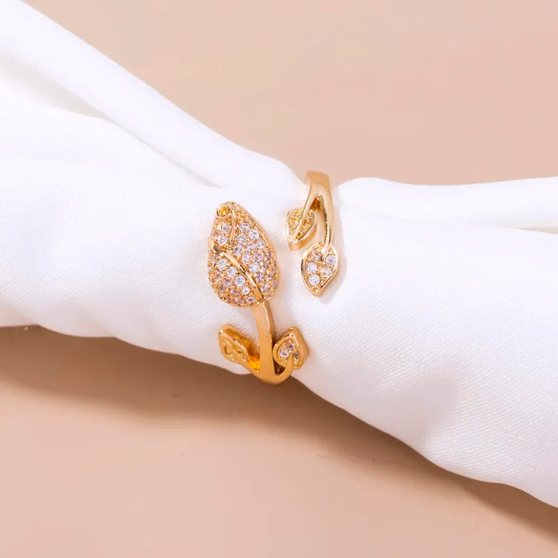 Vintage Flower Gem Ring