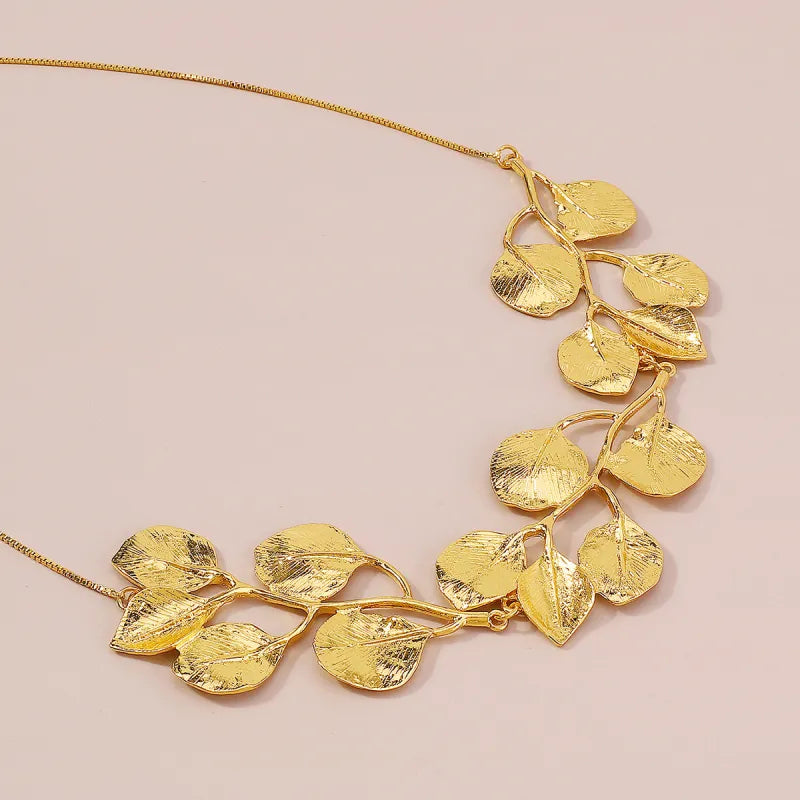 Vintage Leaf Choker Necklace