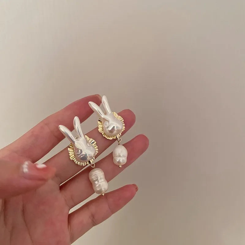 Silver Cute Pearl Bunny Baroque Pearl