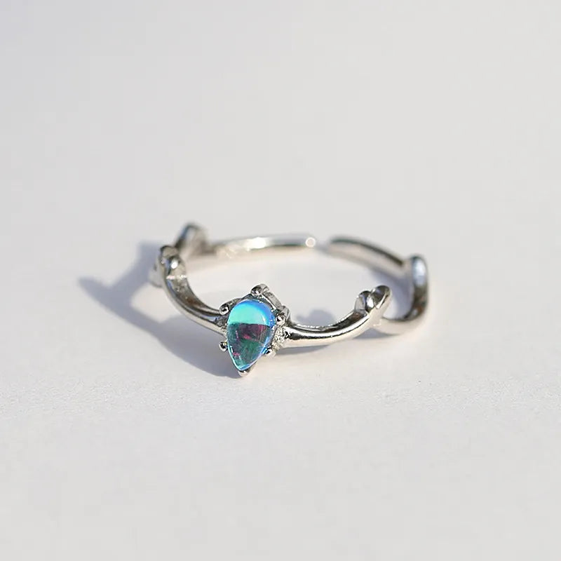 Concise Ocean Blue Fawn Ring