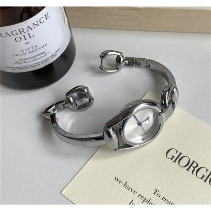Retro Steel Bracelet Watch for Women