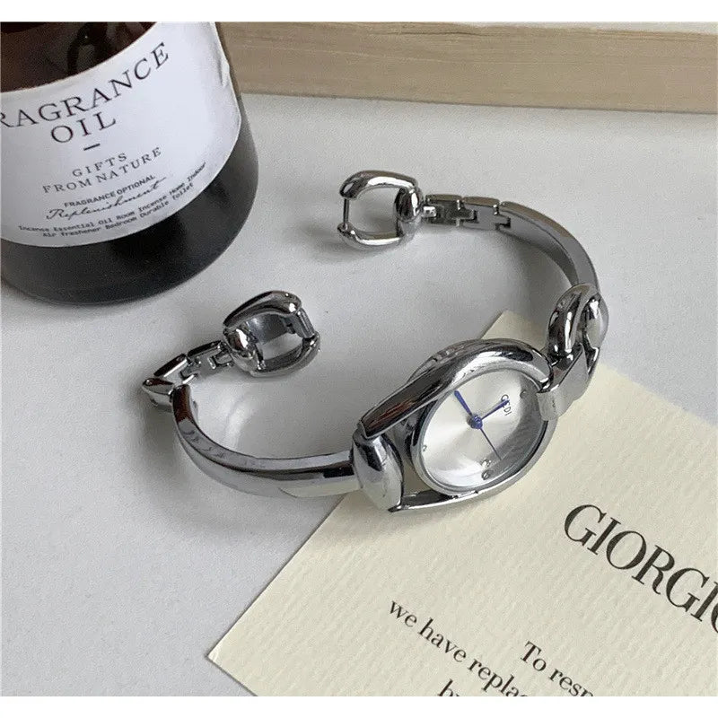 Retro Steel Bracelet Watch for Women