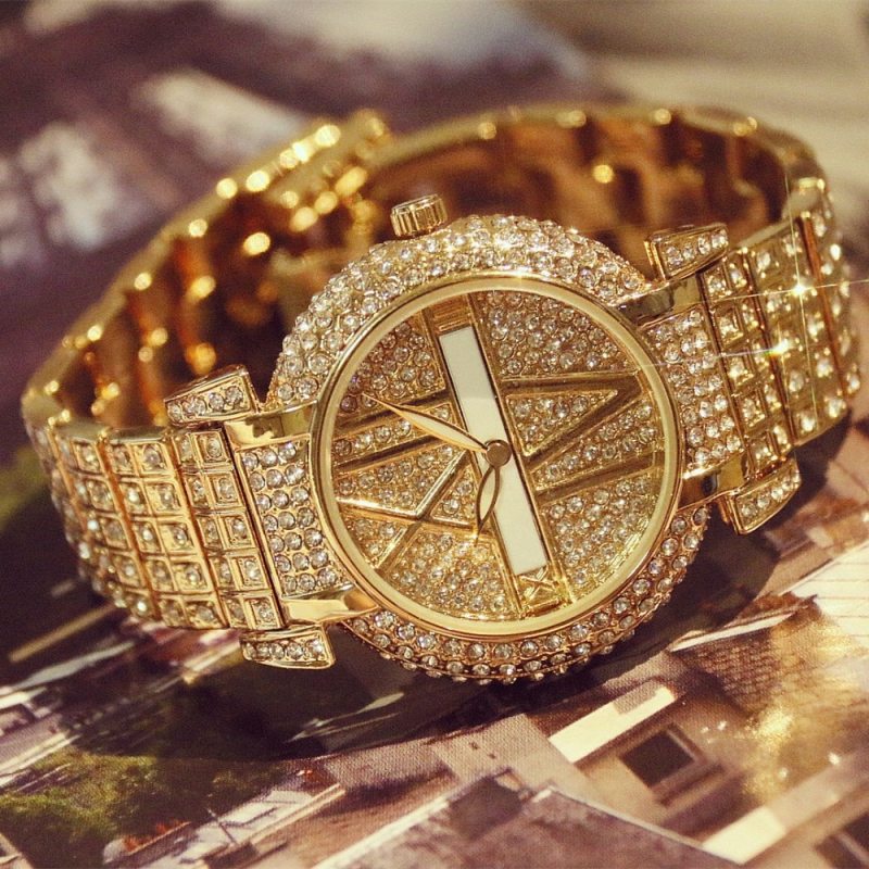 Women’s Stainless Steel Diamond Watch – Quartz Fashion Wristwatch
