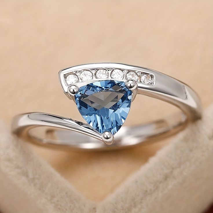 Vintage Elegant Blue Crystal Silver Ring-Lydieannejewelry