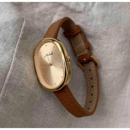 Women’s Retro Gold Round Watch with Woven Strap