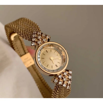 Women’s Retro Gold Round Watch with Woven Strap