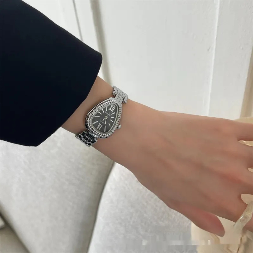 Alura | Golden Snake Head Gorgeous Chain Watch