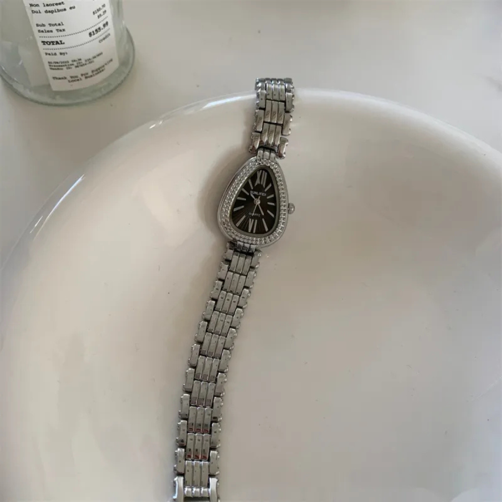 Alura | Golden Snake Head Gorgeous Chain Watch