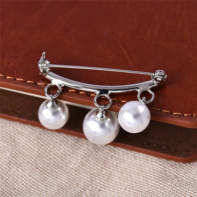 Vintage Pearl Brooch in Gold and Silver