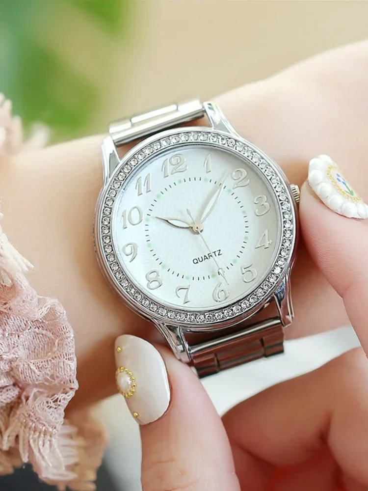 Eva | Women's quartz watch with round case and cubic zirconia