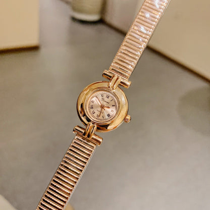Luxury retro women's watch with stainless steel strap