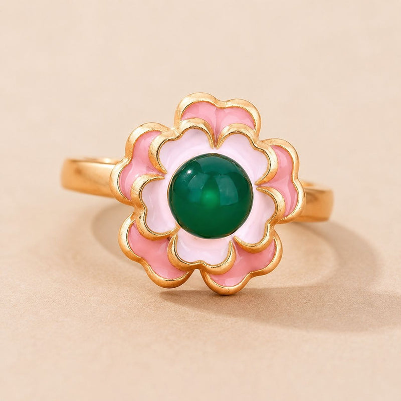 Green Cabochon Flower Ring