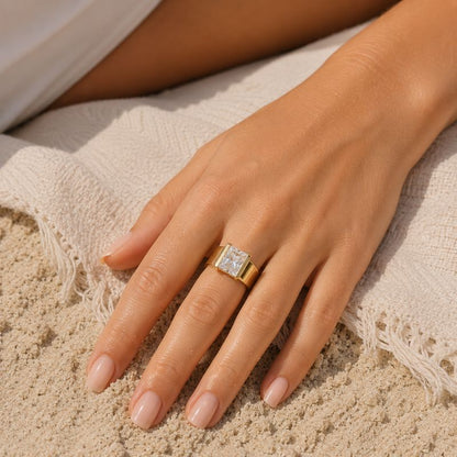 Vintage Gold Crystal Ring