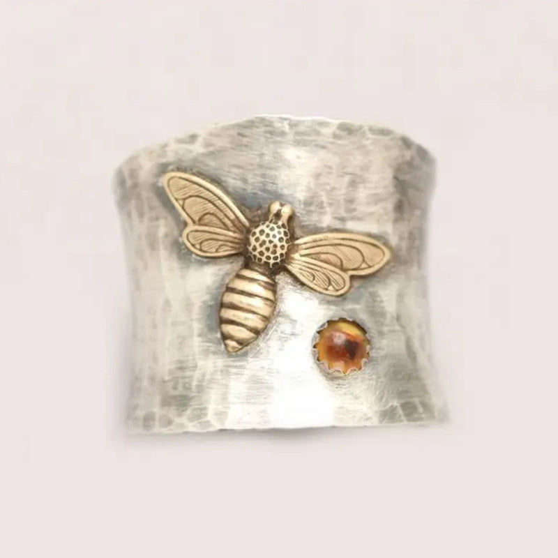 Vintage Carved Gold Dragonfly Ring