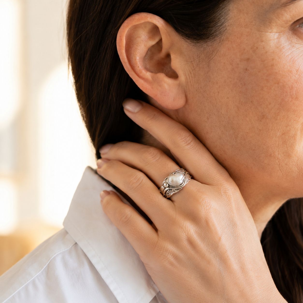 Baroque Pearl Statement Ring – Silver-Tone Organic Wave Band
