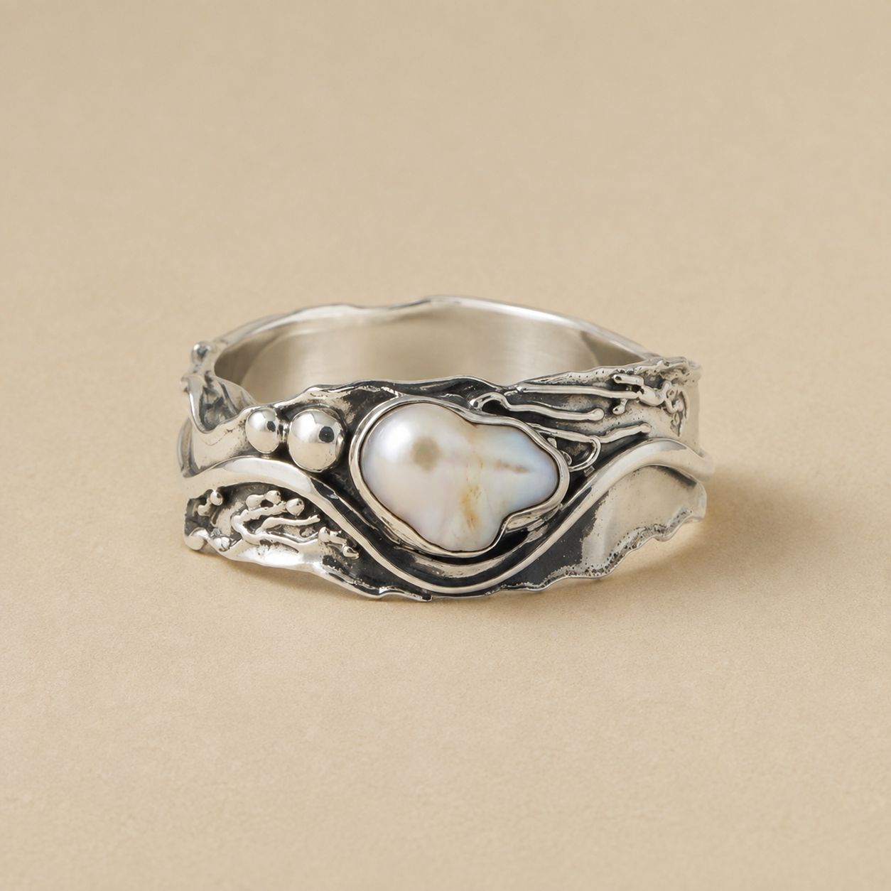 Baroque Pearl Statement Ring – Silver-Tone Organic Wave Band