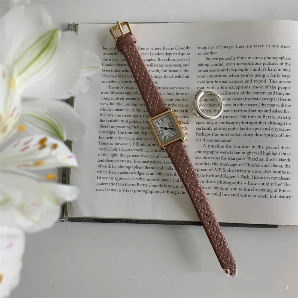 Serelise | Roman Rectangular Leather Watch