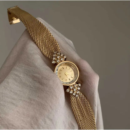 Women’s Retro Gold Round Watch with Woven Strap