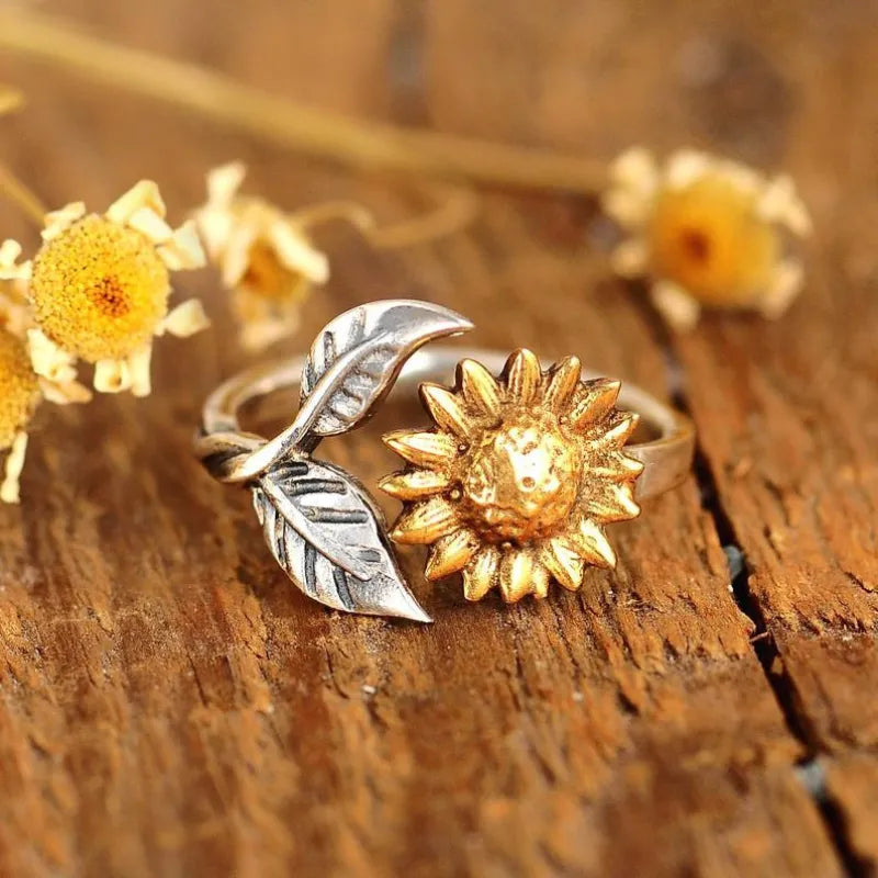 Vintage Sunflower Leaf Ring