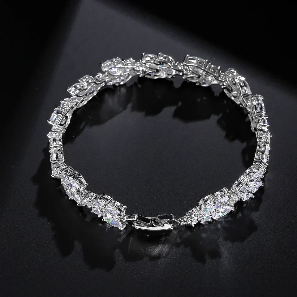 Vintage Sparkling Silver Chain Bracelet-Lydieannejewelry