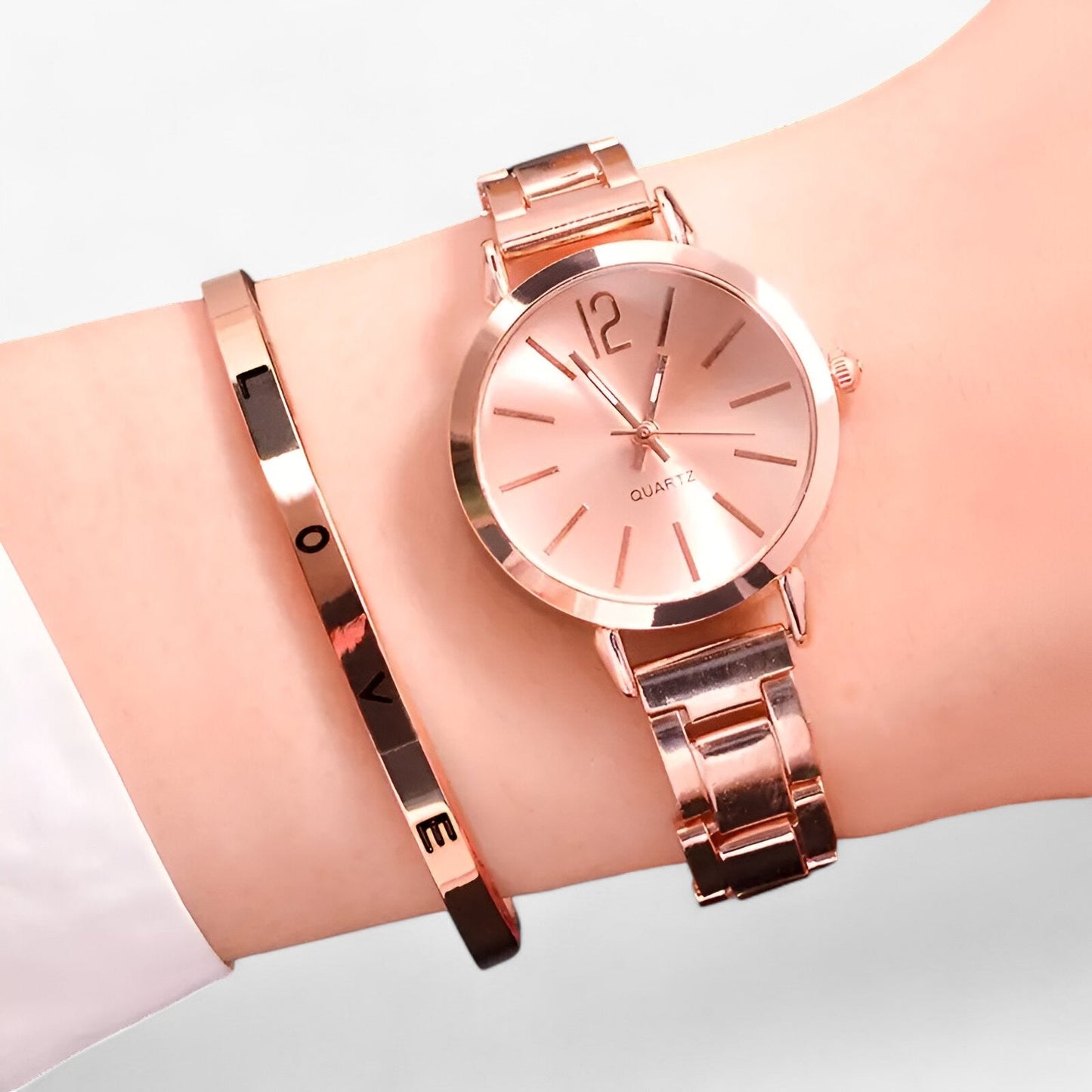 Modern round alloy clock - Bracelet included